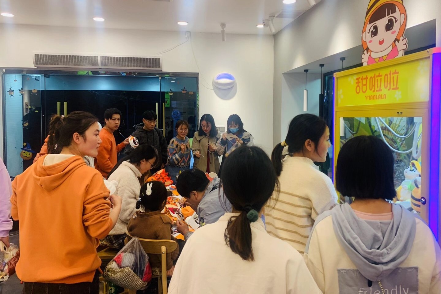 揭秘 | 甜啦啦万圣节魔法快闪店神秘亮相! 揭秘 | 甜啦啦万圣节魔法快闪店神秘亮相!
