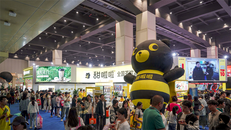 累计签约489份，国民时尚茶饮甜啦啦再掀创业热潮